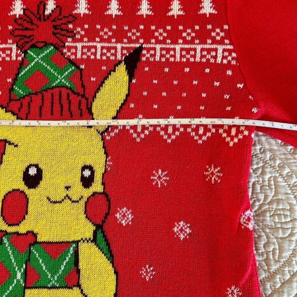 🎅 POK’eMoN Holiday sweater juniors large cotton poly blend machine wash - Picture 5 of 6